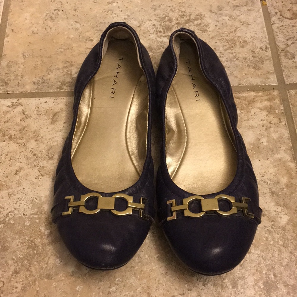 Dark purple Tahari flats with chain detail